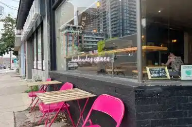 2413 Dundas Street Toronto W02 Ontario M6P 1X3