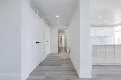 400 Walmer Road Unit# PH4 Toronto C03 Ontario M5P 2X7