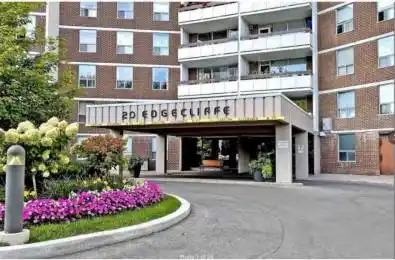 20 Edgecliff Golfway Unit# 1403 Toronto C11 Ontario M3C 3A4