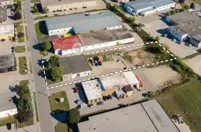 596 Colby Drive Waterloo Ontario N2V 1A2