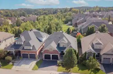 10 Sunrise Ridge Trail Whitchurch-Stouffville Ontario L4A 0C9