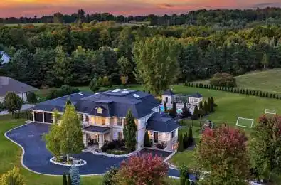 111 Lake Woods Drive Whitchurch-Stouffville Ontario L4A 1P1