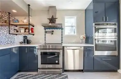 735 Beach Boulevard Hamilton Ontario L8H 6Y5