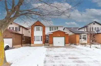 5 Charing Drive Hamilton Ontario L8W 2P5