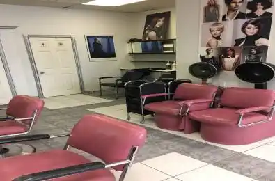 209 Ellesmere Road Unit# 3 Toronto E04 Ontario M1R 4E2