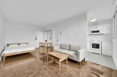 33 Isabella Street Unit# 2505 Toronto C08 Ontario M4Y 2P7