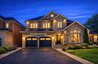 740 Valley Green Trail Newmarket Ontario L3X 2V7