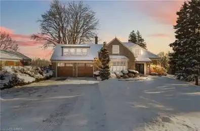 8 Tutela Heights Road Brantford Ontario N3T 1A1