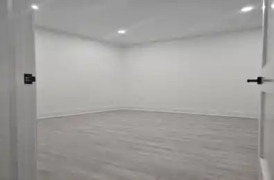 195 Danforth Road Unit# BSMT Toronto E06 Ontario M1L 3X1