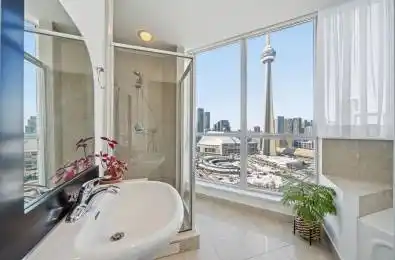 208 Queens Quay Unit# 3311 Toronto C01 Ontario M5J 2Y5
