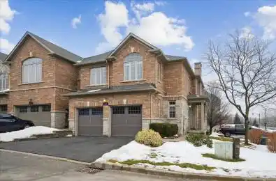 105 Oakhaven Place Hamilton Ontario L9K 0B6
