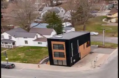 98 James Street Unit# Main Floor Parry Sound Ontario P2A 1T9