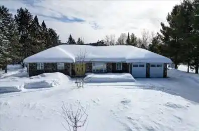 37 Golfview Drive Bancroft Ontario K0L 1C0
