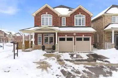 219 Crombie Street Clarington Ontario L1C 0T8