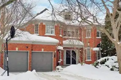 24 Highview Crescent Richmond Hill Ontario L4B 2T7