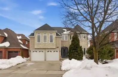 16 Curry Crescent Halton Hills Ontario L7G 5L4