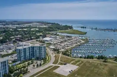 340 Watson Street Unit# 903 Whitby Ontario L1N 9G1