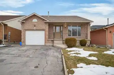 18 HILLGARDEN Drive Hamilton Ontario L8J 2S4