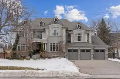 8 Thornhill Avenue Vaughan Ontario L4J 1J4