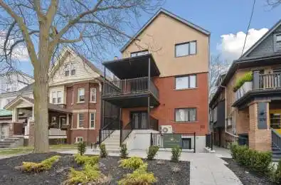 321 St George Street Unit# 2 Toronto C02 Ontario M5R 2R2