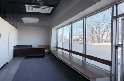 2 Allaura Boulevard Unit# 4 Aurora Ontario L4G 3S6