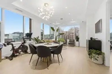 455 Wellington Street Unit# 702 Toronto C01 Ontario M5V 0V8