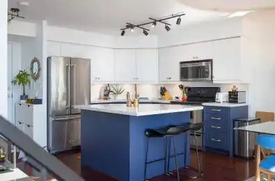 200 Manitoba Street Unit# 401 Toronto W06 Ontario M8Y 3Y9