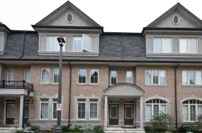 5 Eaton Park Lane Unit# 3 Toronto E05 Ontario M1W 0A5