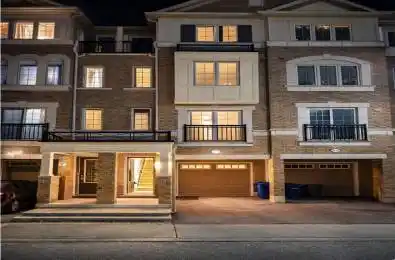 2522 Bromus Path Oshawa Ontario L1H 7K4