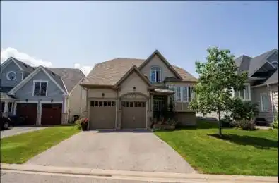 32 Waterview Road Wasaga Beach Ontario L9Z 0E9
