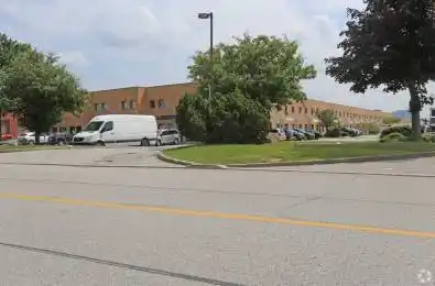 167 Applewood Crescent Unit# 15 Vaughan Ontario L4K 4K7