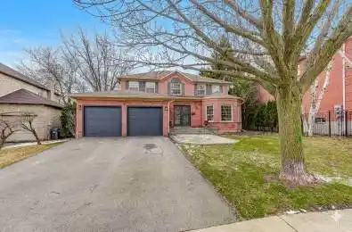 9 Morrison Creek Crescent Oakville Ontario L6H 4C2
