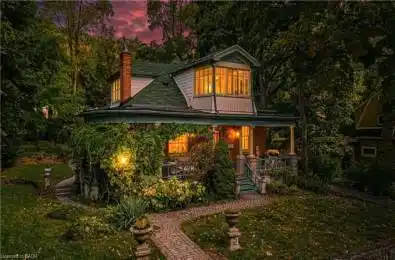 55 Cayley Street Hamilton Ontario L9H 2E6