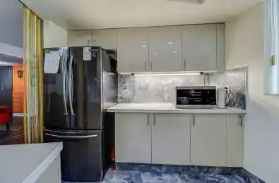 757 Victoria Park Avenue Unit# 605 Toronto E06 Ontario M4C 5N8