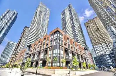 4130 Parkside Village Drive Unit# 2210 RM Mississauga Ontario L5B 3M8