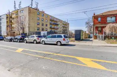 464-468 Winona Drive Toronto C03 Ontario M6C 3T7