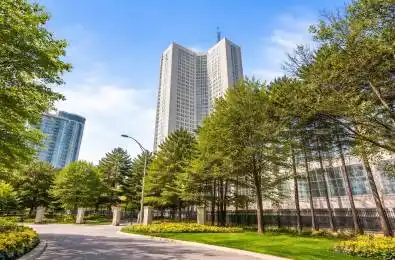 3650 Kaneff Crescent Unit# 2201 Mississauga Ontario L5A 4A1